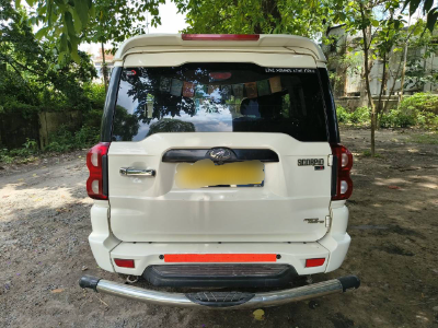 Mahindra Scorpio S5
