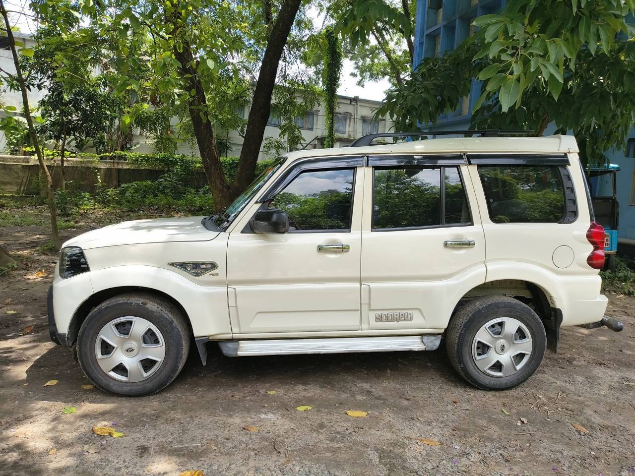 Mahindra Scorpio S5